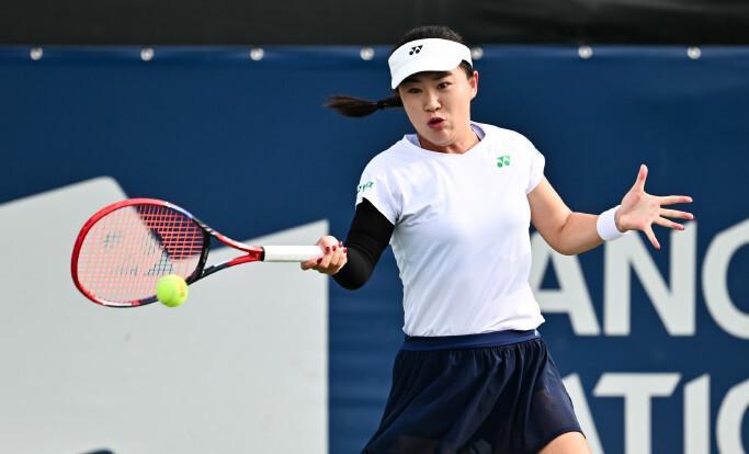 对他个人发 对他个人发